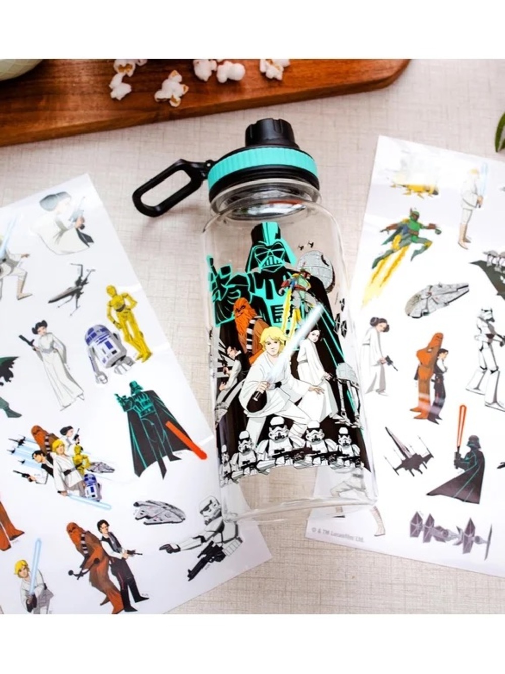 Star Wars Legacy Group Twist Spout Water Bottle and Sticker Set